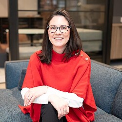 Jennifer Ellis headshot