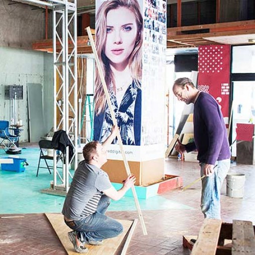 A person painting a picture.