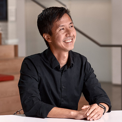 Steve Chung headshot.