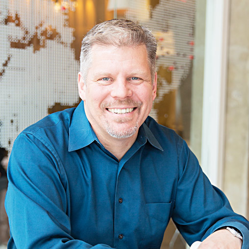 Duncan Lyons headshot