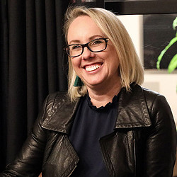 Cathy Jameson headshot.