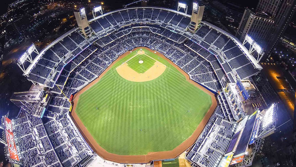 are dogs allowed at petco park