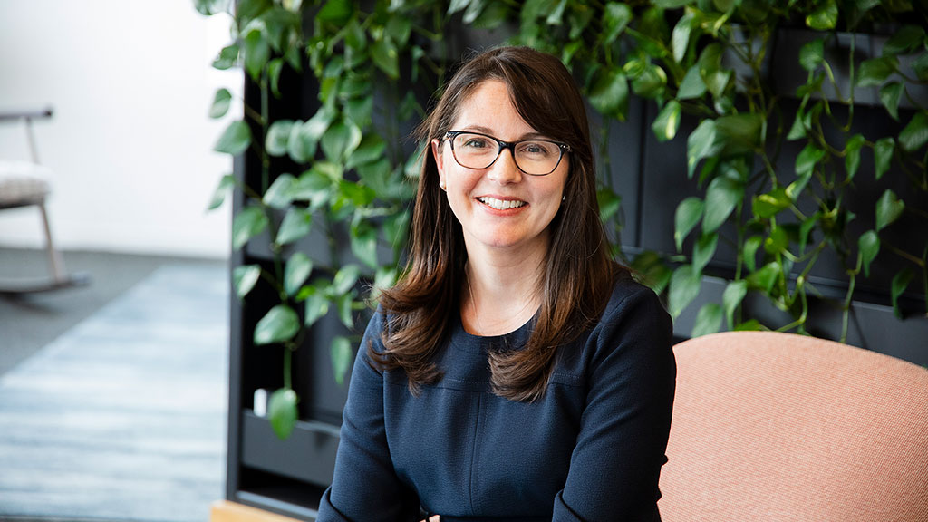 A photo of Jennifer Ellis-Rosa.