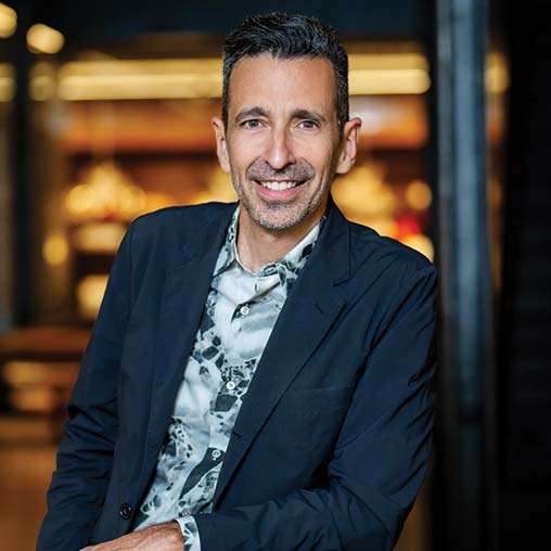 Carlos M. Martínez Flórez headshot