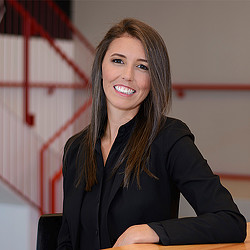 Lindsey Breitschwerdt headshot