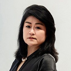 Xiaomei Lee headshot