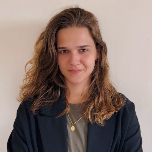 Estelle Schurer headshot