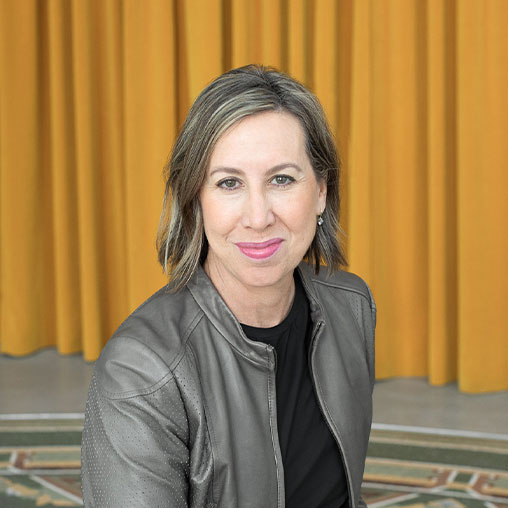 Helen Hopton headshot