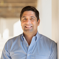 Cameron Barradale headshot