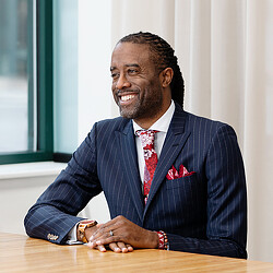 Antoine Bryant headshot