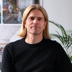 Peter Schaefer headshot