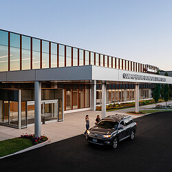 Montefiore Einstein Comprehensive Orthopedic & Spine Center exterior