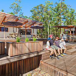 Guulabaa Place of Koala wooden deck