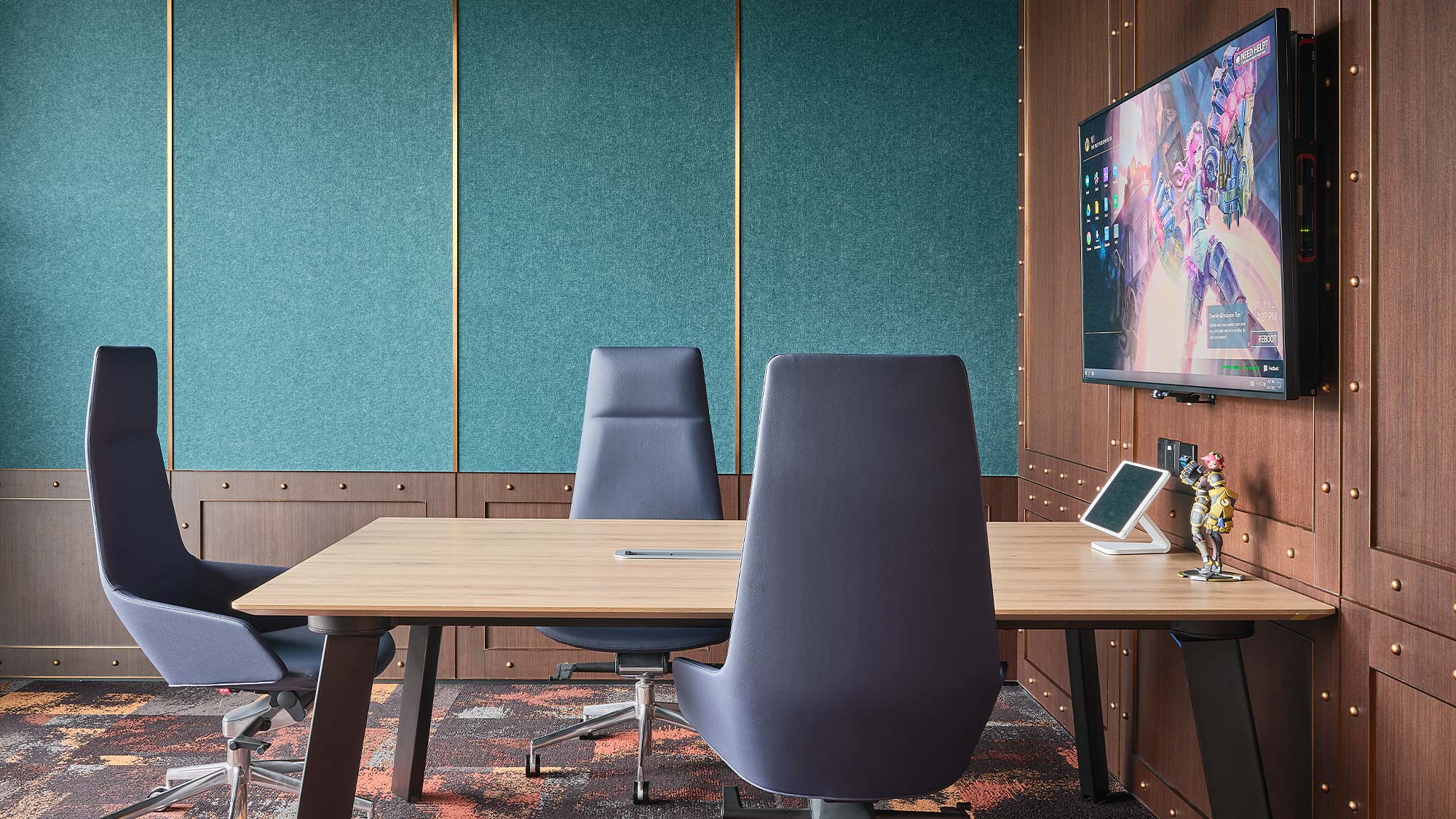 A room with a table and chairs.